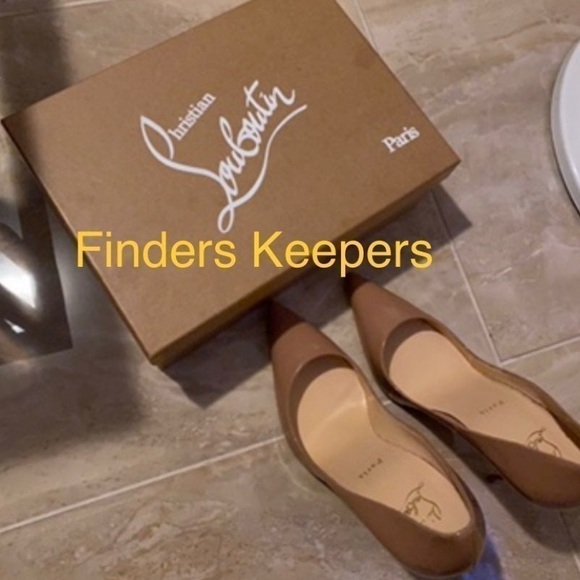 Authentic Christian Louboutin So Kate Patent Leather Shoes - Picture 4 of 10